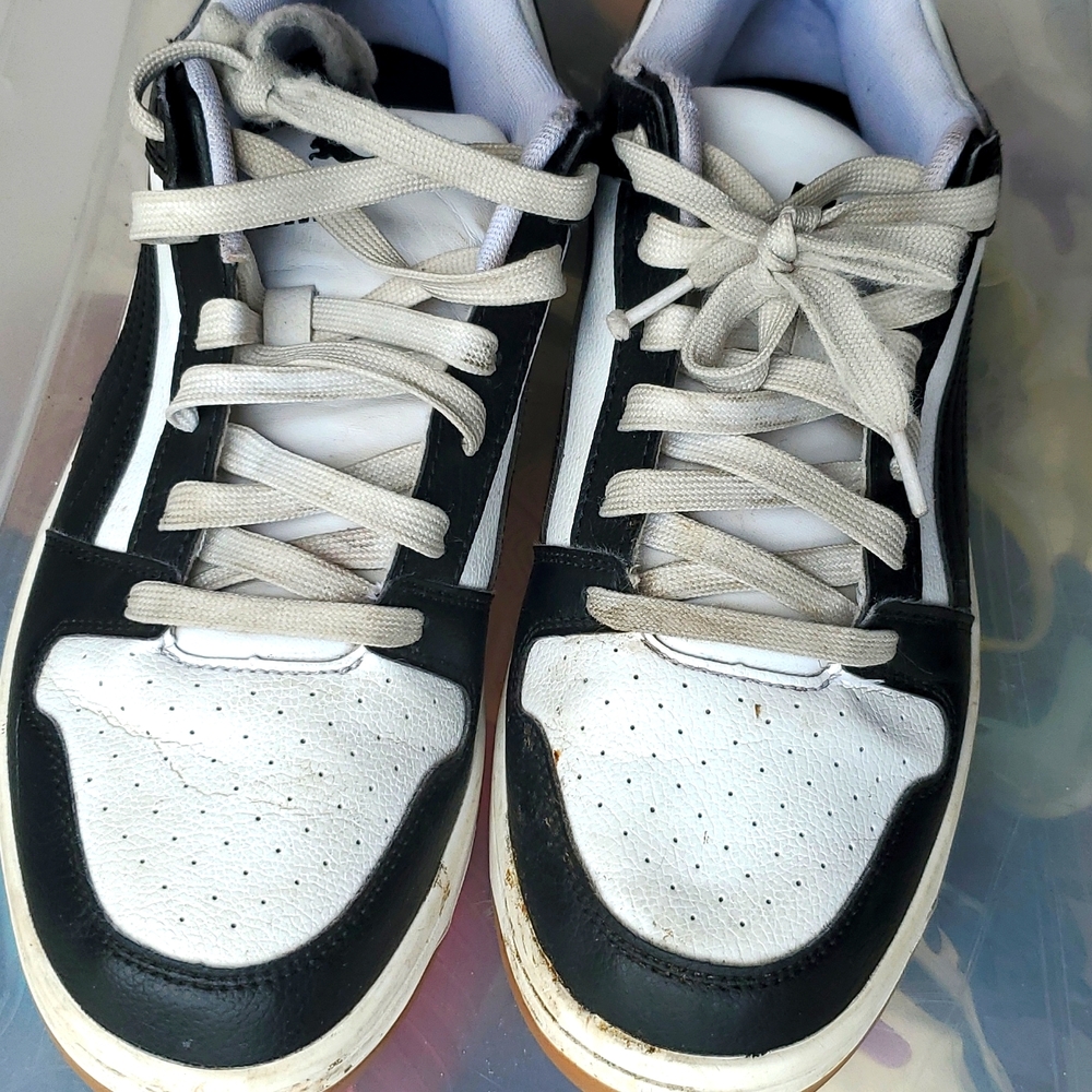 Puma Rebound Layup Low Sneakers Black and White Men's Size 9.5